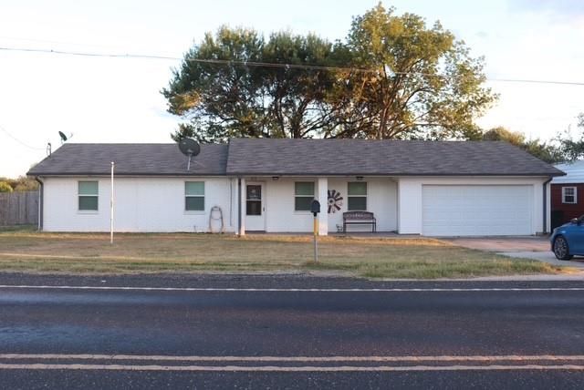 913 7th ST, Lexington, TX 78947