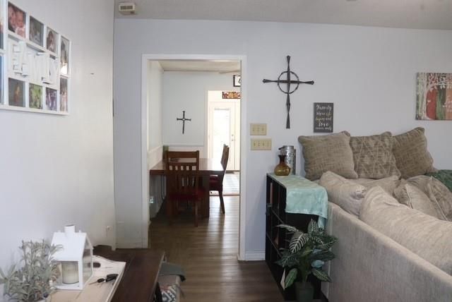 913 7th ST, Lexington, TX 78947