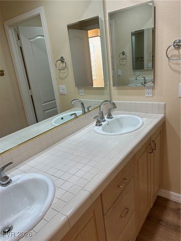 2920 Sunstone Street, Las Vegas, NV 89128