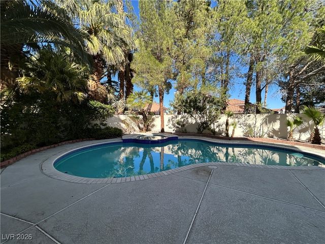 2920 Sunstone Street, Las Vegas, NV 89128