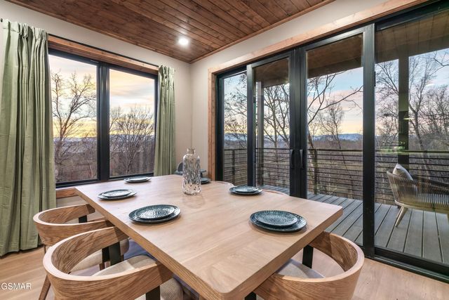 514 New Venture Way, Sevierville, TN 37876