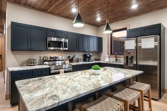 514 New Venture Way, Sevierville, TN 37876