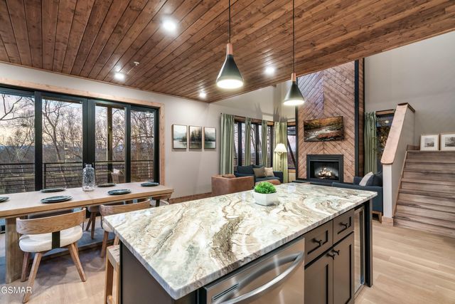 514 New Venture Way, Sevierville, TN 37876