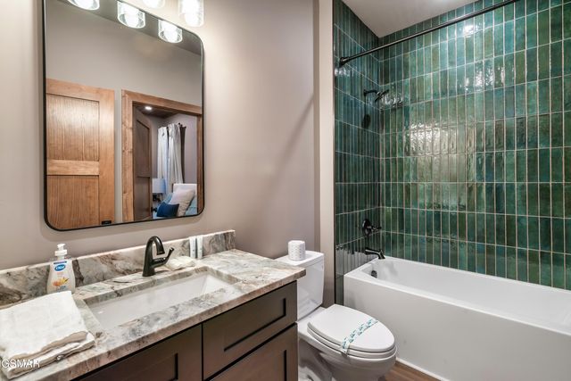 514 New Venture Way, Sevierville, TN 37876