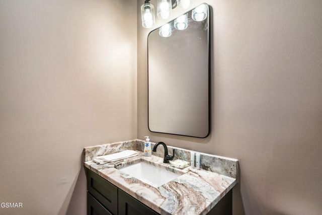 514 New Venture Way, Sevierville, TN 37876