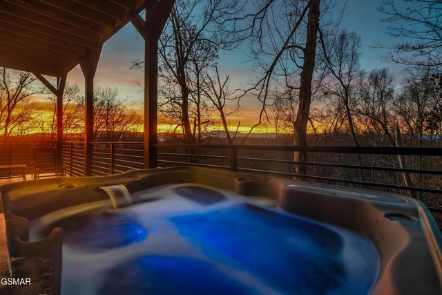 514 New Venture Way, Sevierville, TN 37876