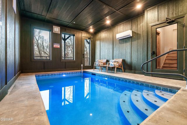 514 New Venture Way, Sevierville, TN 37876