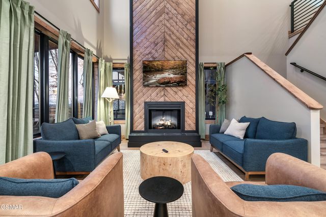 514 New Venture Way, Sevierville, TN 37876