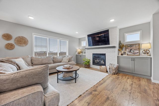 1526 6th Avenue NE, Dilworth, MN 56529