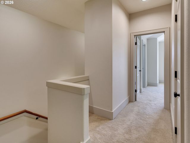 5055 W SUNSET Dr, Lake Oswego, OR 97035
