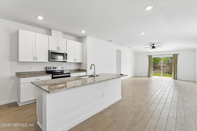 3573 BELLA SERA Lane, Green Cove Springs, FL 32043