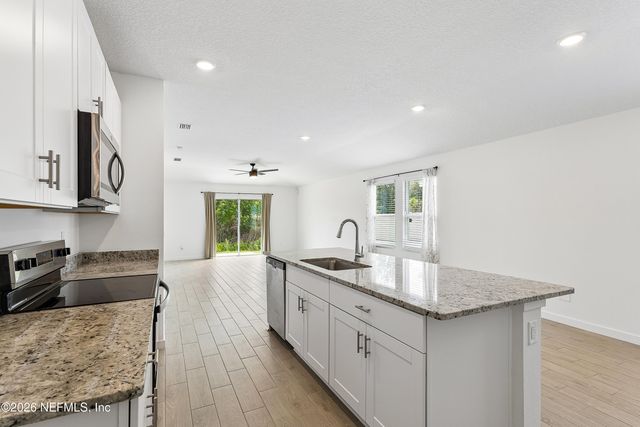 3573 BELLA SERA Lane, Green Cove Springs, FL 32043