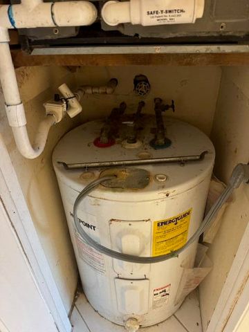 107 Flanders, Delray Beach, FL 33484