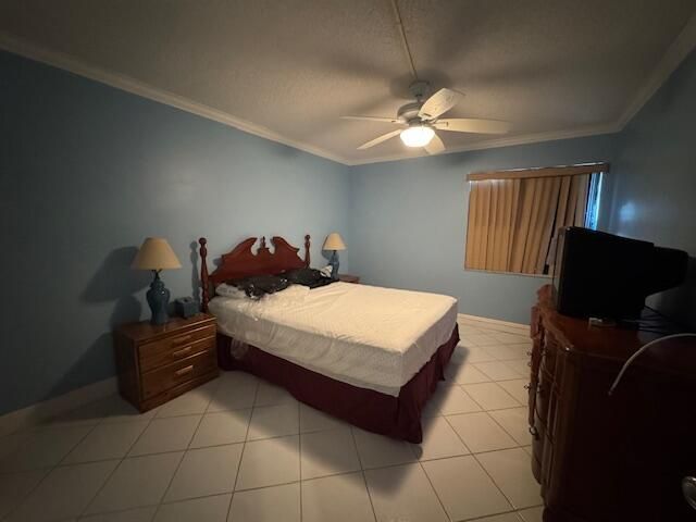 107 Flanders, Delray Beach, FL 33484