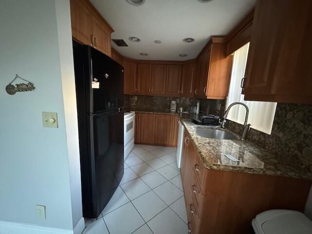 107 Flanders, Delray Beach, FL 33484