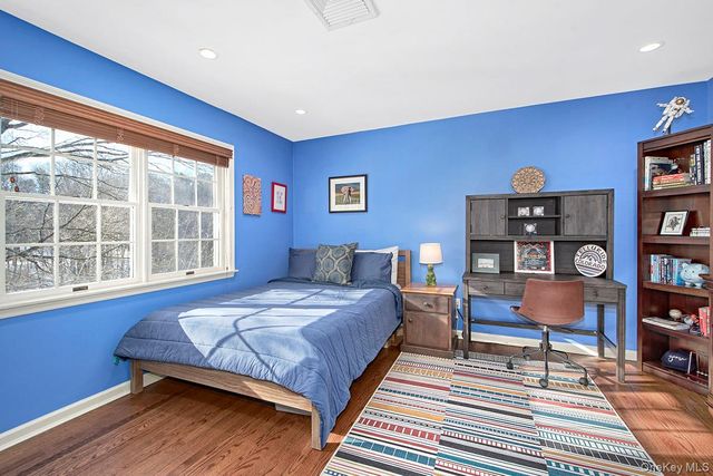 415 Sarles Street, Mount Kisco, NY 10549