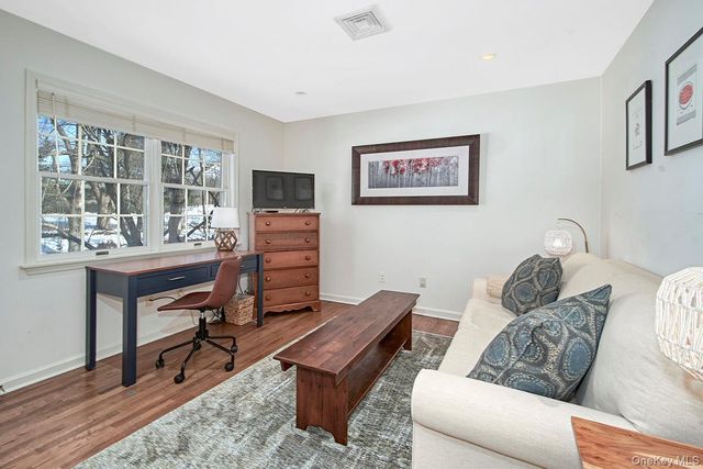 415 Sarles Street, Mount Kisco, NY 10549