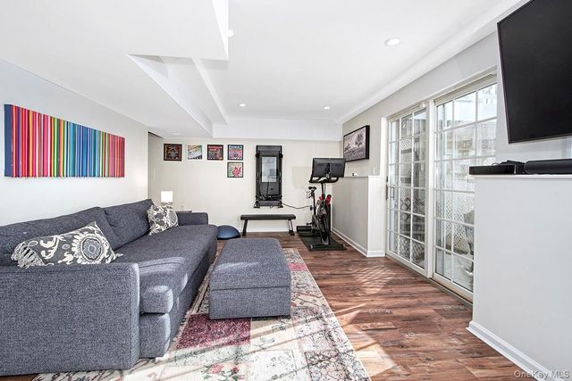 415 Sarles Street, Mount Kisco, NY 10549