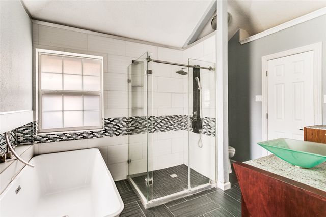 2704 Scrimshire Court, Euless, TX 76039