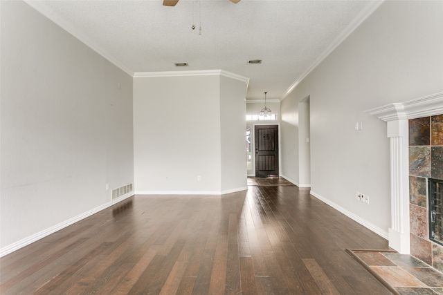 2704 Scrimshire Court, Euless, TX 76039