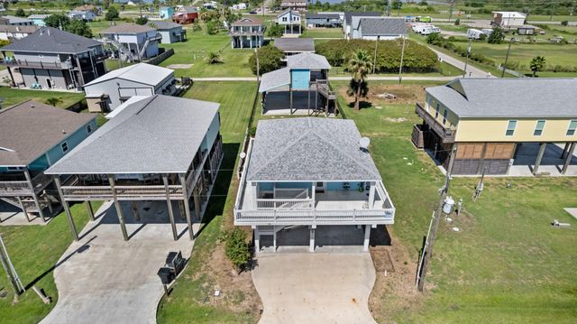 2117 Second Street, Port Bolivar, TX 77650