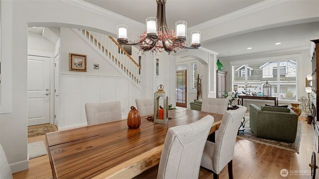 1110 N 27th Place, Renton, WA 98056