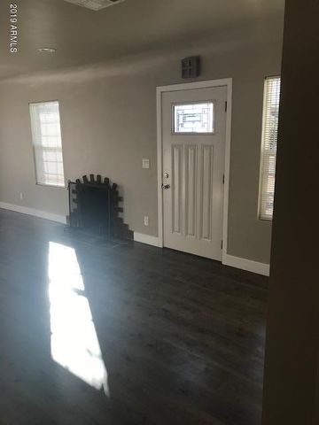 1914 W HOLLY Street, Phoenix, AZ 85009