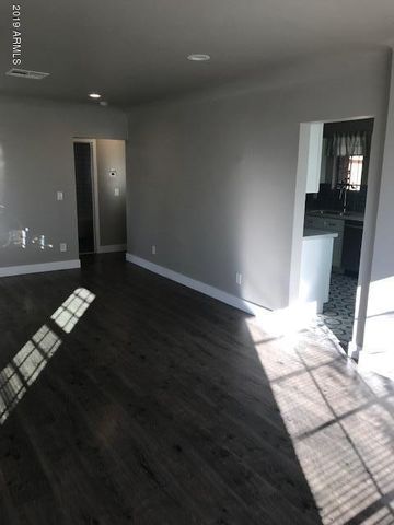 1914 W HOLLY Street, Phoenix, AZ 85009