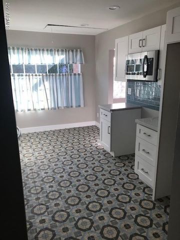 1914 W HOLLY Street, Phoenix, AZ 85009