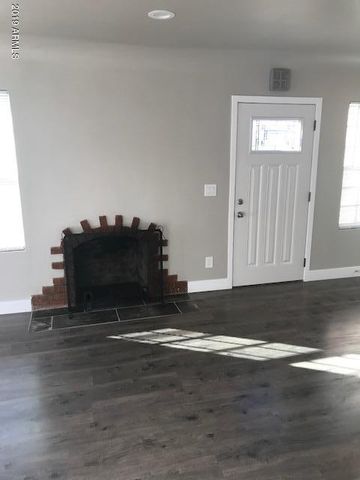 1914 W HOLLY Street, Phoenix, AZ 85009