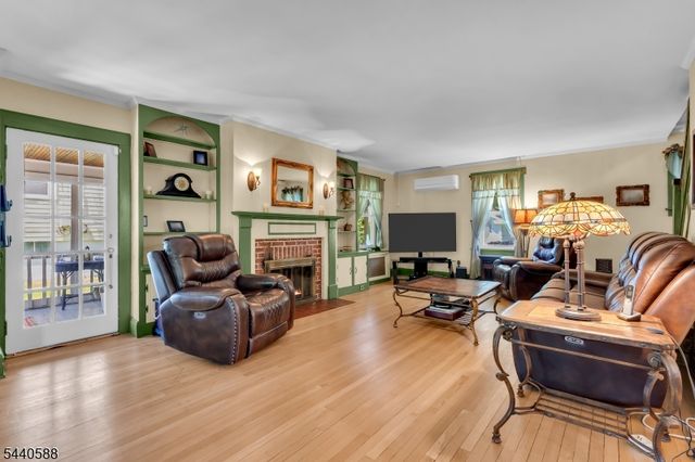 1141 Gresham Rd, Plainfield City, NJ 07062