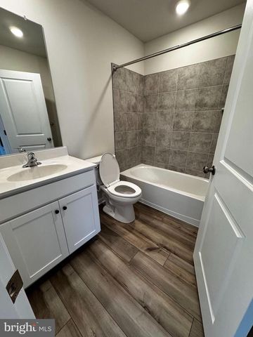 1258 RED CLOVER LN, Ranson, WV 25438