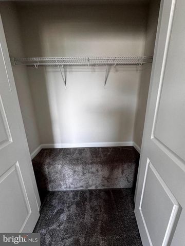 1258 RED CLOVER LN, Ranson, WV 25438