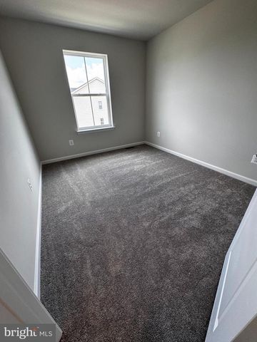 1258 RED CLOVER LN, Ranson, WV 25438