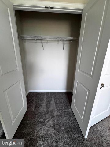 1258 RED CLOVER LN, Ranson, WV 25438