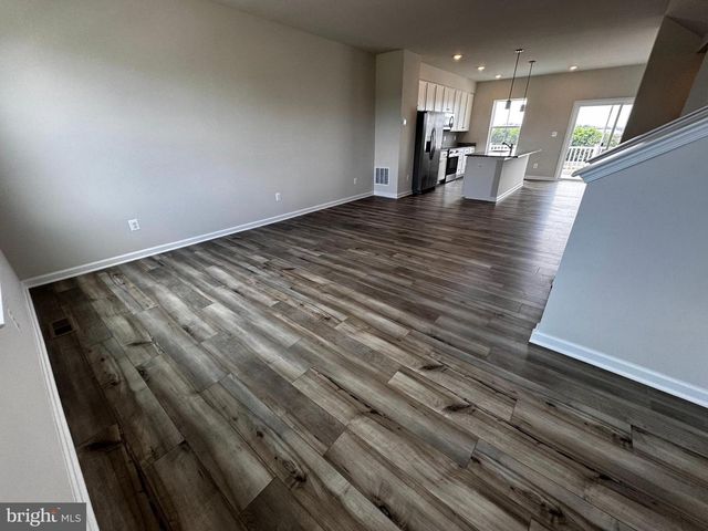 1258 RED CLOVER LN, Ranson, WV 25438