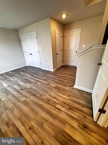 1258 RED CLOVER LN, Ranson, WV 25438