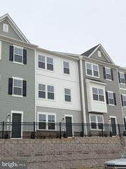 1258 RED CLOVER LN, Ranson, WV 25438