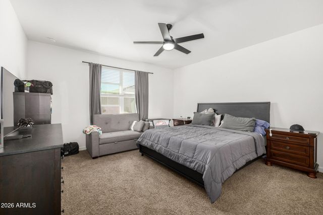 1977 W SHELLY Avenue, Apache Junction, AZ 85120