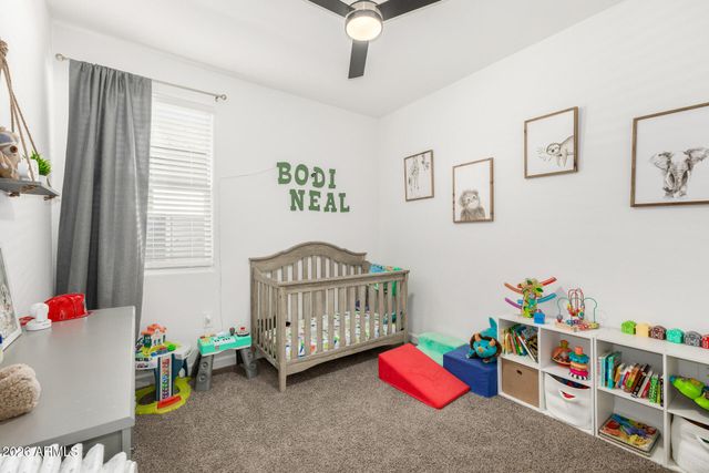 1977 W SHELLY Avenue, Apache Junction, AZ 85120