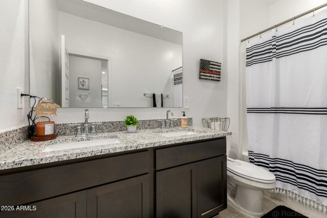 1977 W SHELLY Avenue, Apache Junction, AZ 85120