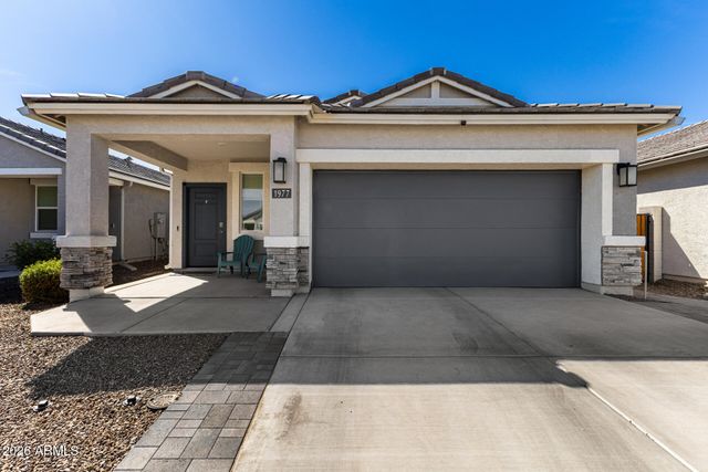 1977 W SHELLY Avenue, Apache Junction, AZ 85120