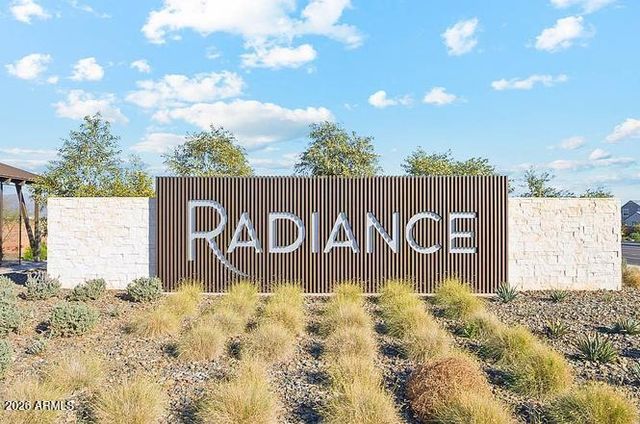 1977 W SHELLY Avenue, Apache Junction, AZ 85120