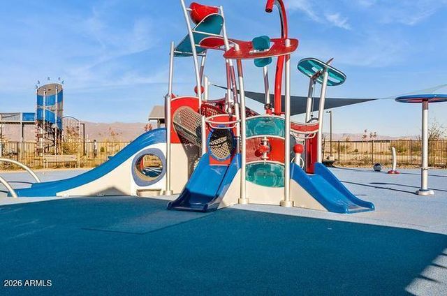 1977 W SHELLY Avenue, Apache Junction, AZ 85120