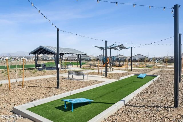 1977 W SHELLY Avenue, Apache Junction, AZ 85120