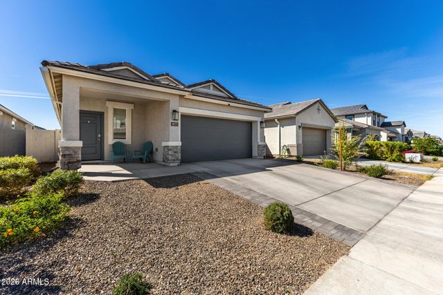 1977 W SHELLY Avenue, Apache Junction, AZ 85120