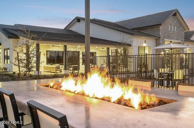 1977 W SHELLY Avenue, Apache Junction, AZ 85120