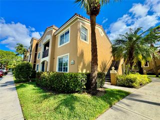 7940 N Nob Hill Rd 108, Tamarac, FL 33321