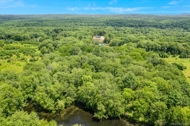 625 Traver Road, Pleasant Valley, NY 12569