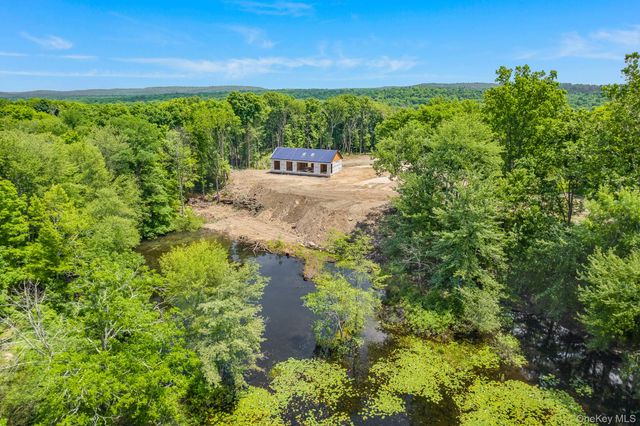 625 Traver Road, Pleasant Valley, NY 12569